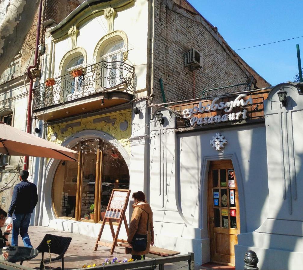 Tbilisi Center Apartment With Terrace Екстер'єр фото